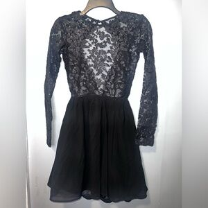 Missguided Black Lace Long Sleeve Dress